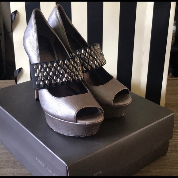 🔥Vince Camuto Heels 👠 - Picture 2 of 8